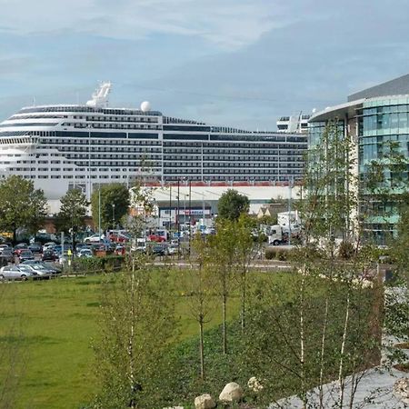 The Greenwich - Two Bedroom Apartment With Parking, Close To Ferry Terminals Southampton Ngoại thất bức ảnh