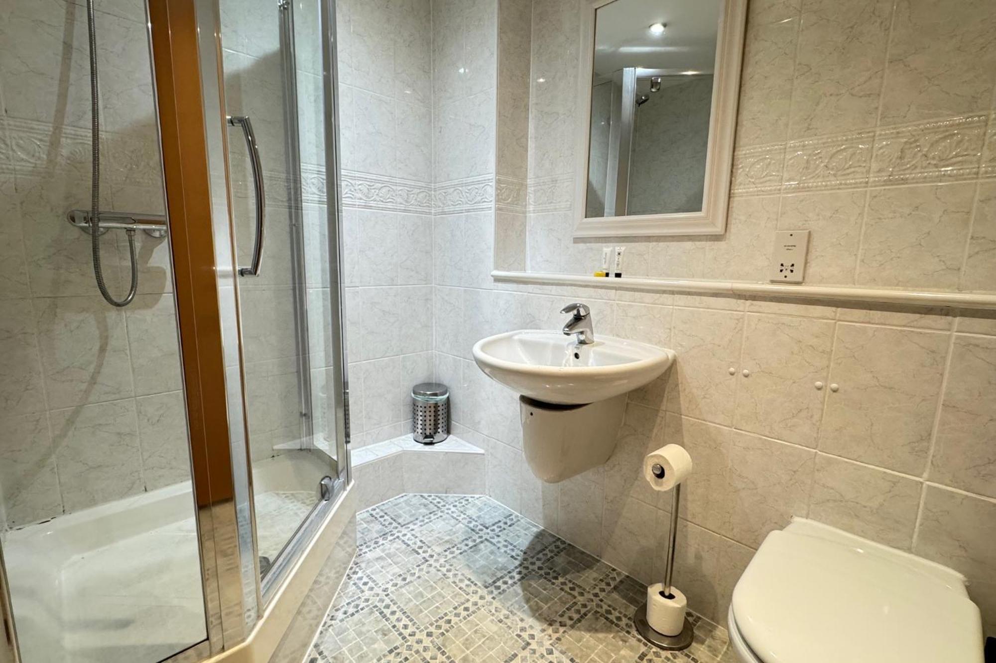 The Greenwich - Two Bedroom Apartment With Parking, Close To Ferry Terminals Southampton Ngoại thất bức ảnh
